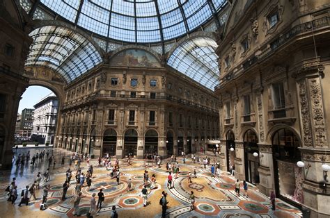 A Guide To Galleria Vittorio Emanuele II, Milan .